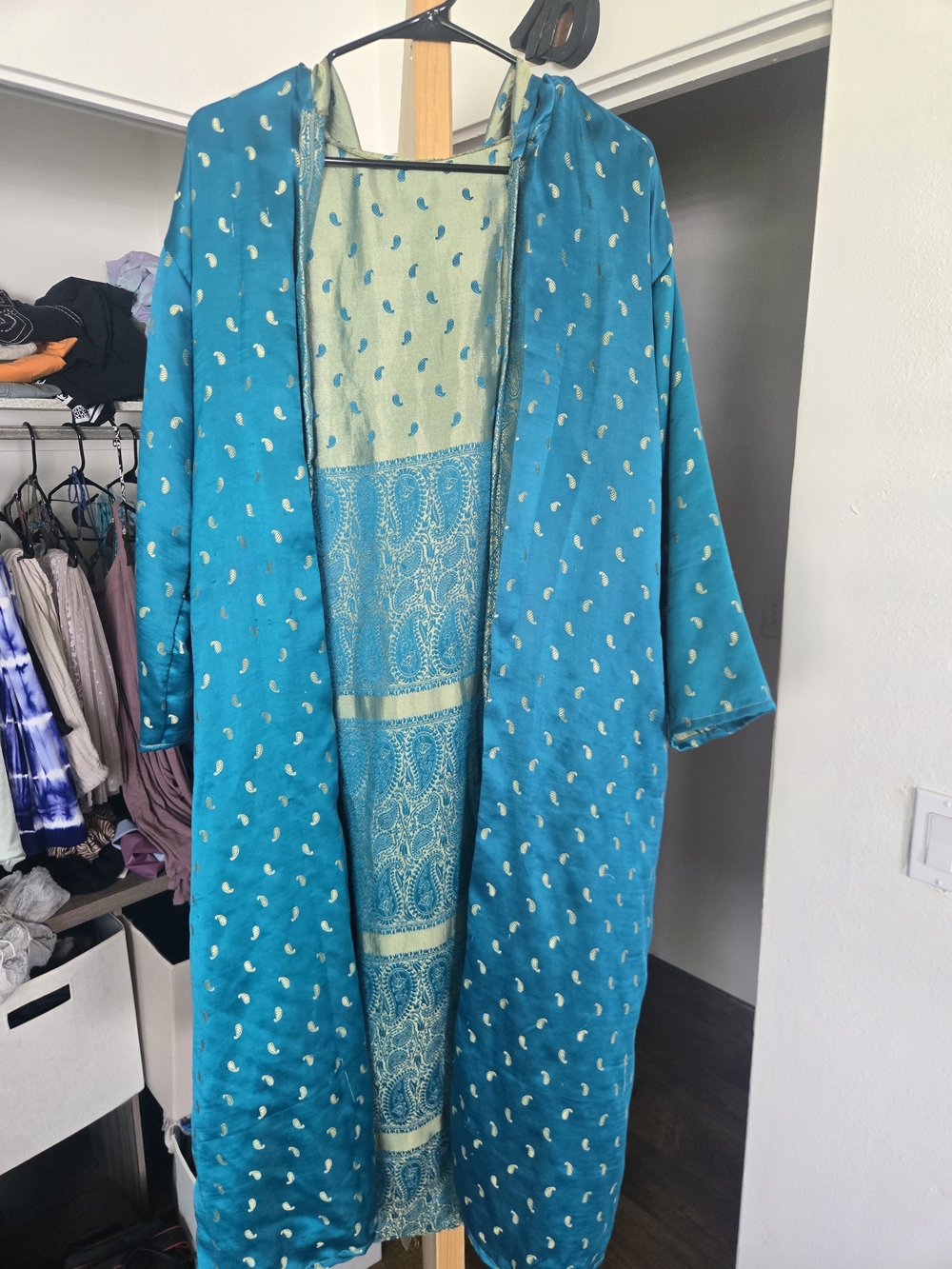 Turquoise Paisley Satin Robe - Mystic Closet Hawaii EXCLUSIVE